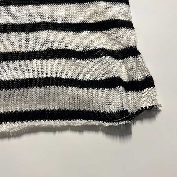 Top - Picture 5 of 6